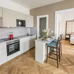Hotell Letna Garden Prag