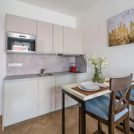 Apartment Letna Garden Prague