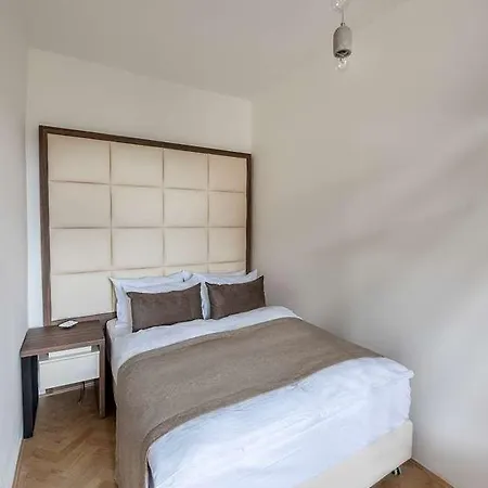 Apartment Letna Garden